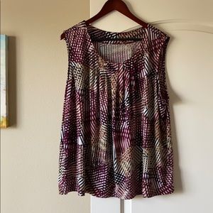 Sleeveless blouse (no tag)